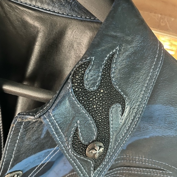 Custom Leather shirt - Picture 2 of 5